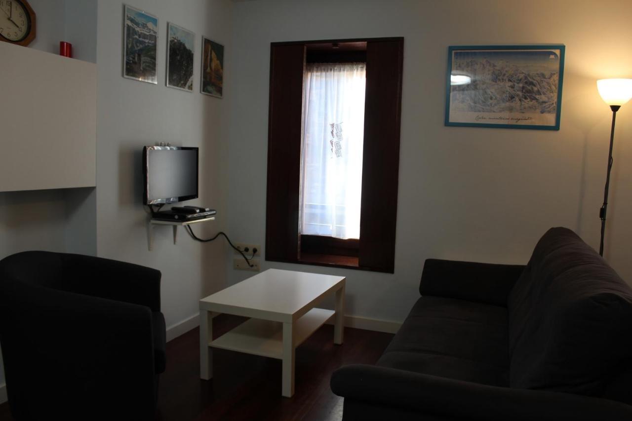 Escuadros Apartment Benasque Exterior photo